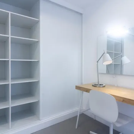 & Princesa Mercedes فيلة