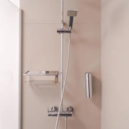 & Princesa Mercedes بويرتو ذيل كارمين