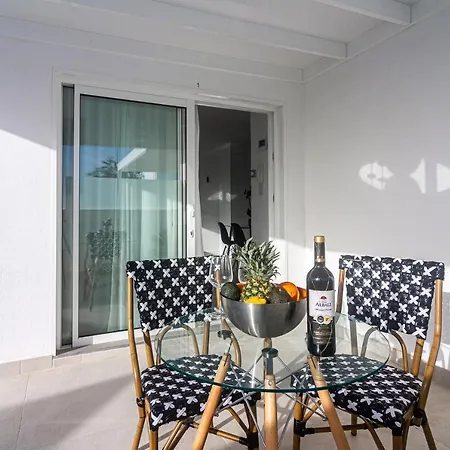 & Princesa Mercedes Villa *