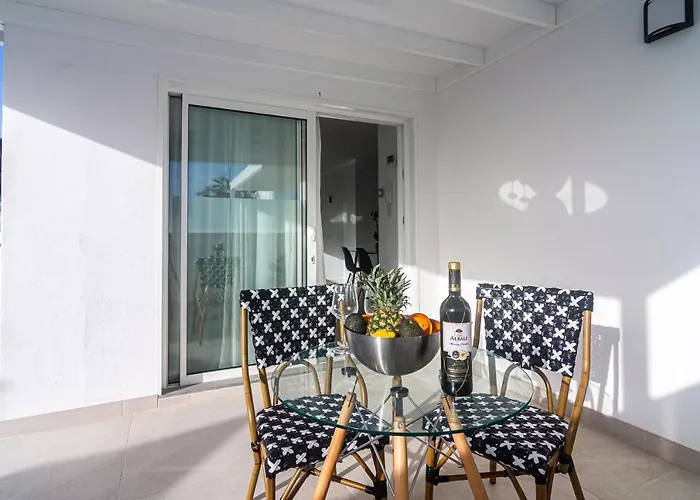 & Princesa Mercedes Villa *