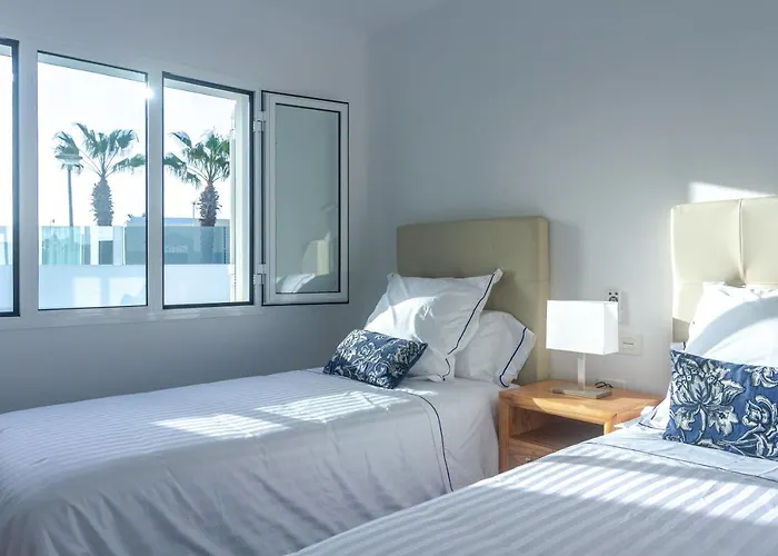 Willa & Princesa Mercedes