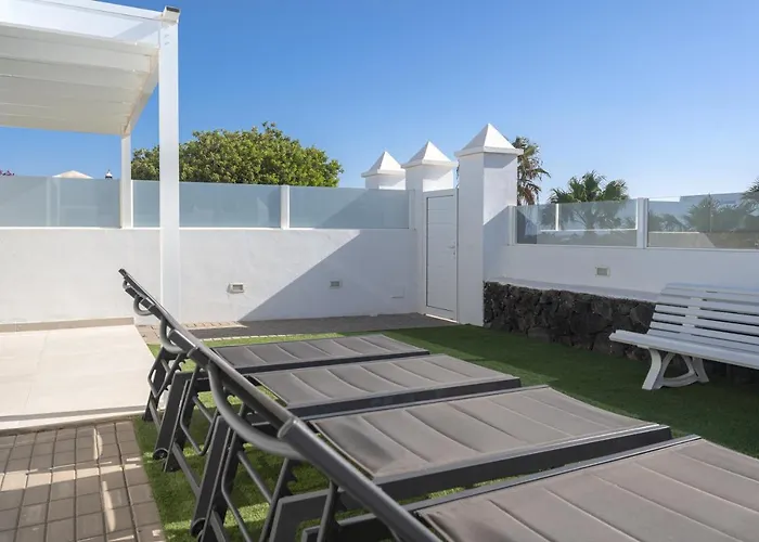 & Princesa Mercedes *